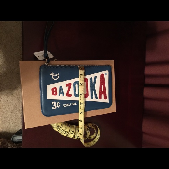 🍭 Limited edition Coach Bazooka wristlet - Picture 5 of 6